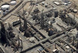 Analysis – Asia’s refiners face profit crunch as Kuwait cuts crude exports