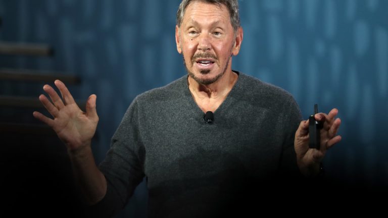 Oracle comes up short on revenue but touts AI cloud contracts