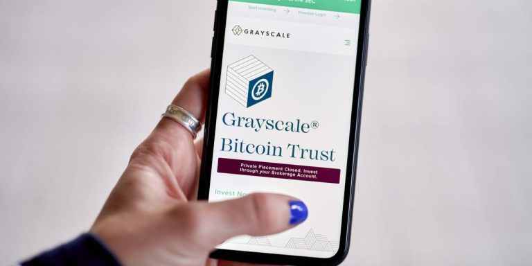Grayscale Bitcoin Trust Looks Cheap, but Isn’t Without Risk