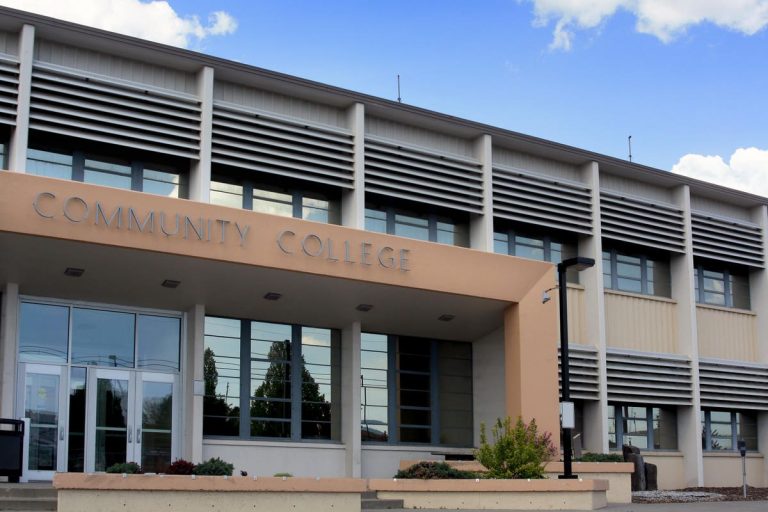 Community Colleges Are Starting To Offer Bachelor’s Degrees