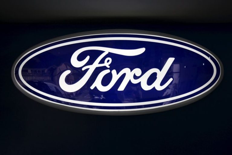 US expands, upgrades probe into 708,000 Ford SUVs over engine failures