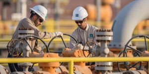 Oil prices end lower, but U.S. benchmark scores 29% third-quarter rise