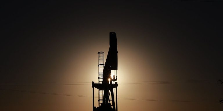 Brent oil ends higher as investors monitor Israel-Hamas war, talks on Venezuela sanctions