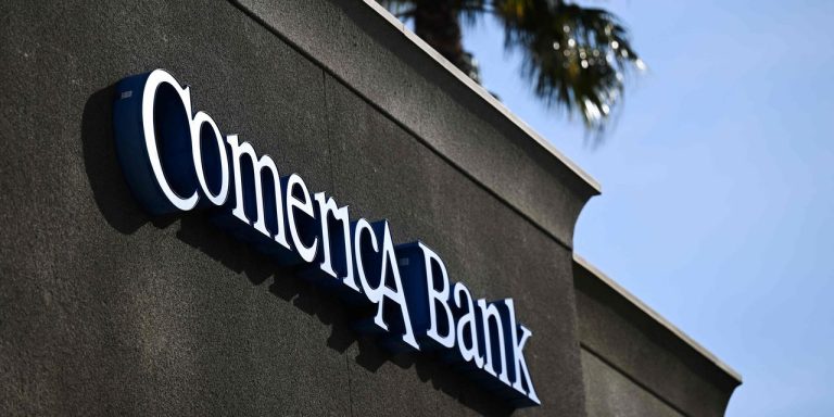 Comerica profit drops by 28% but beats Wall Street estimate