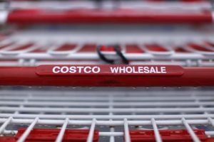 Costco operations chief Vachris to become CEO as Jelinek exits