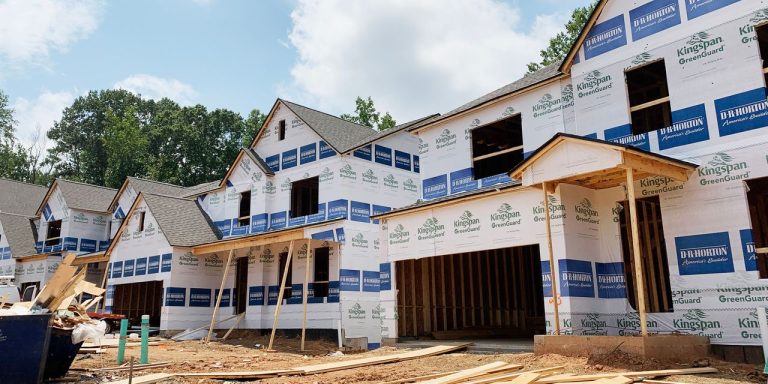 D.R. Horton sees favorable housing demand despite headwinds