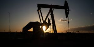 Oil prices end higher but notch fourth straight weekly loss