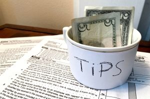 How to Qualify for the New $25,000 Tip Deduction on 2025 Taxes